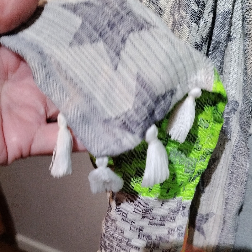 Betsey Johnson Gray and Neon Scarf. 31AZ3 - Picture 4 of 4